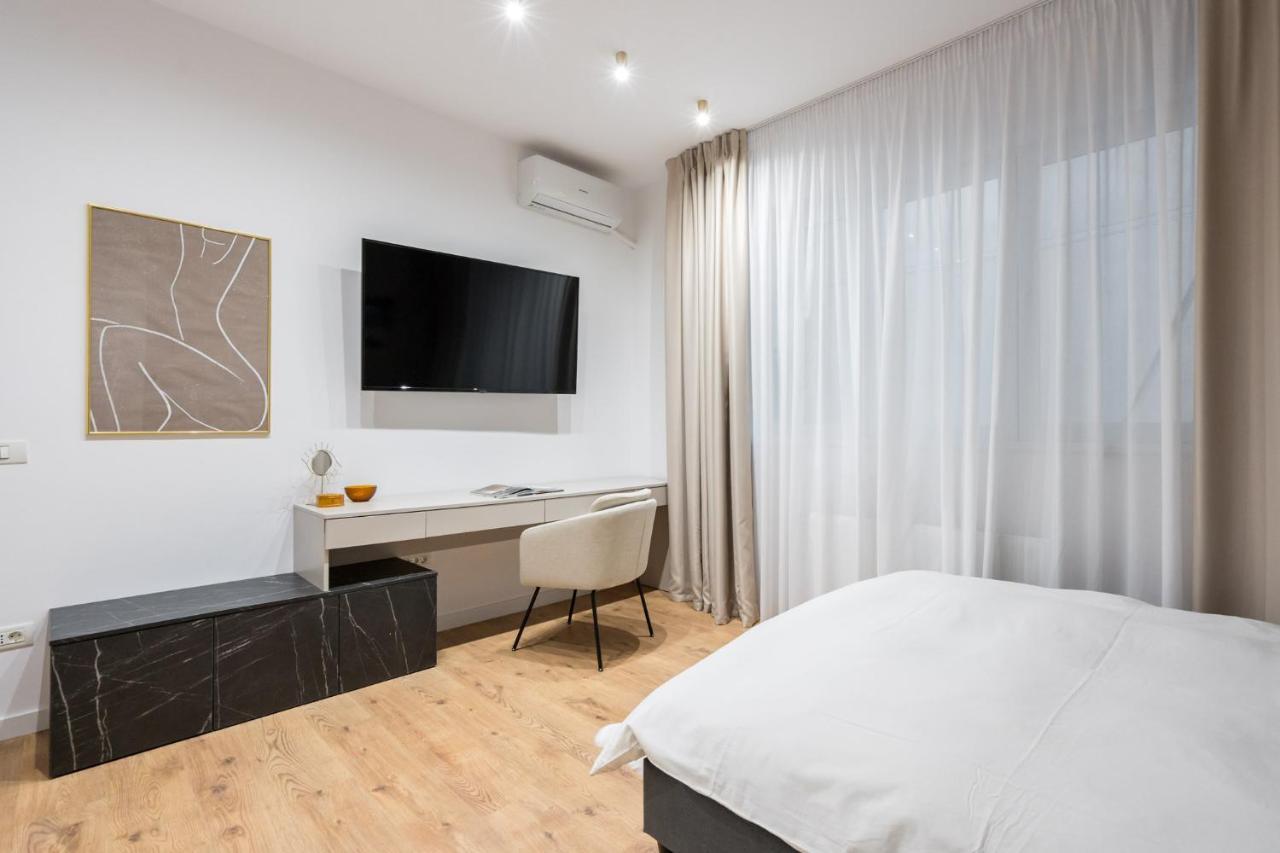 Crystal 3Bdr Apartment In Center Bucarest Exterior foto