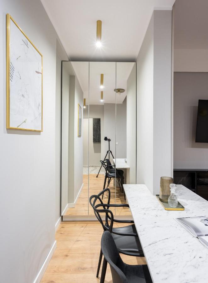Crystal 3Bdr Apartment In Center Bucarest Exterior foto