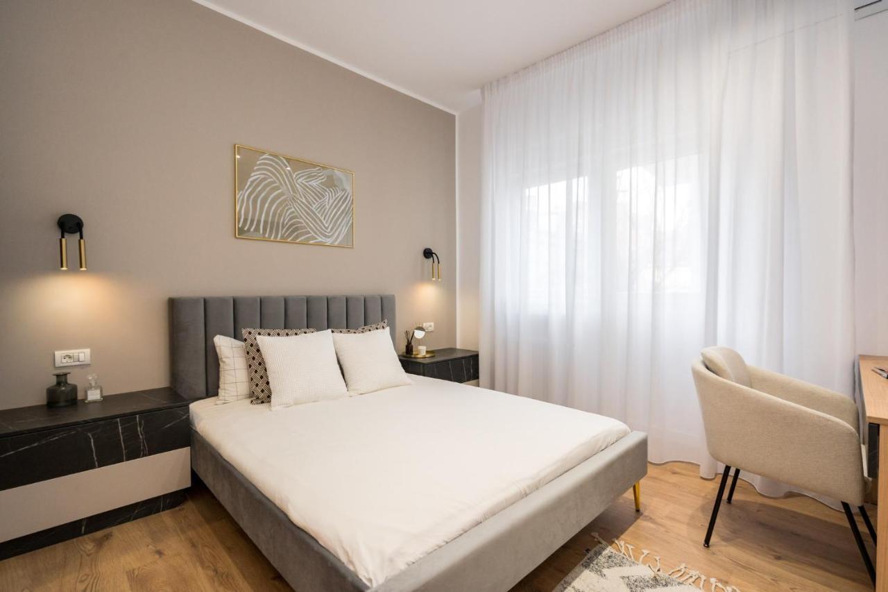 Crystal 3Bdr Apartment In Center Bucarest Exterior foto