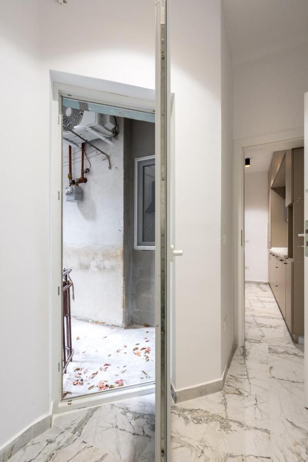 Crystal 3Bdr Apartment In Center Bucarest Exterior foto